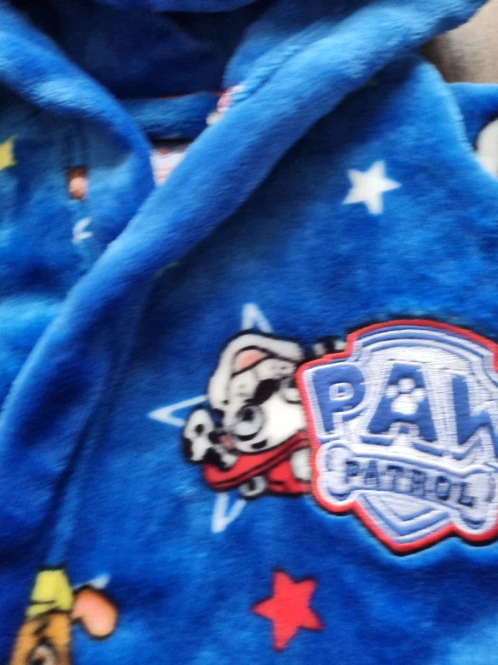 Primark Paw Patrol Dressing Gown 6-7 Years Hooded Fleece - Image 2 of 3