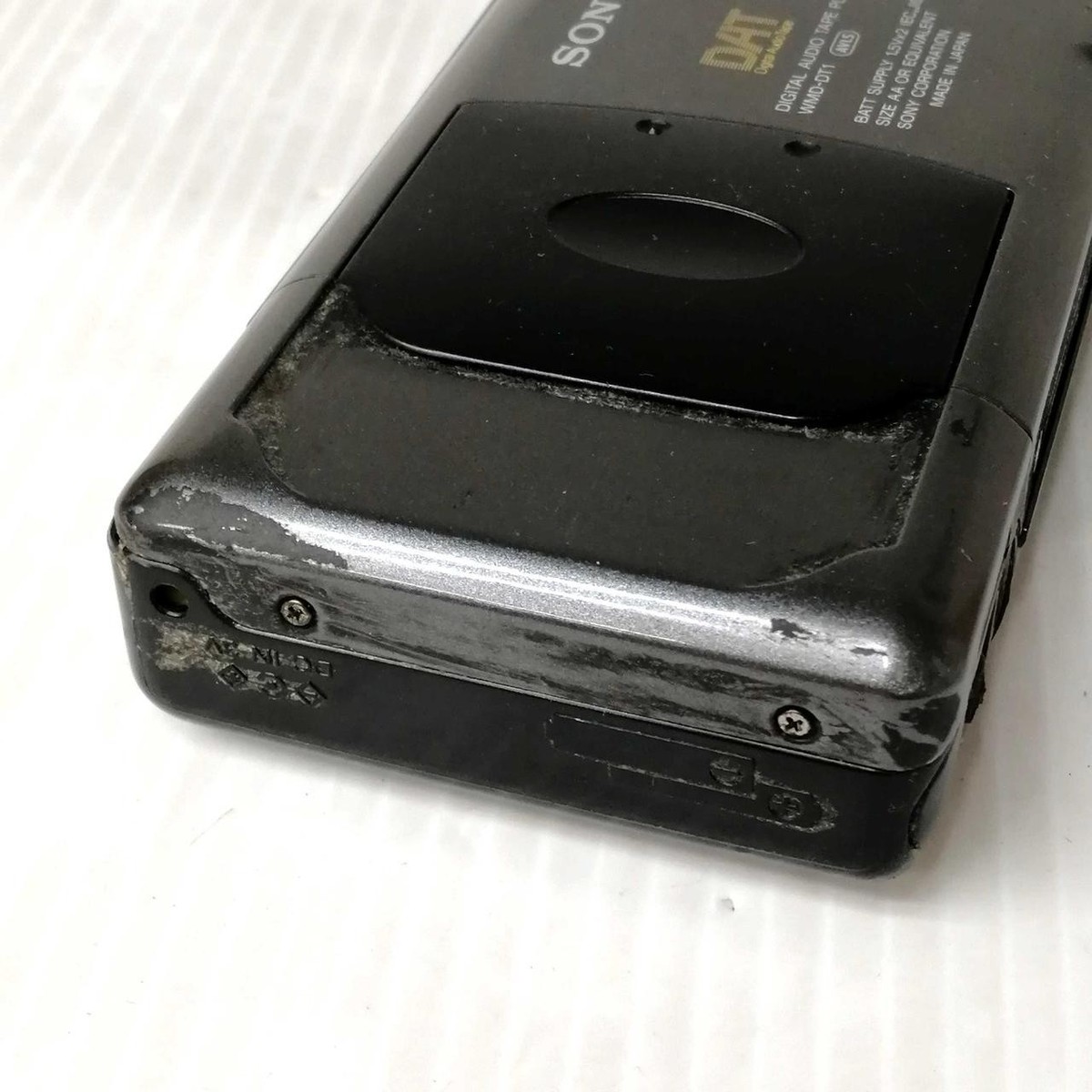 ポータブルプレーヤー SONY Walkman WMD-DT1 SONY WMD-DT1 DAT WALKMAN Digital Audio Tape Player JANK From