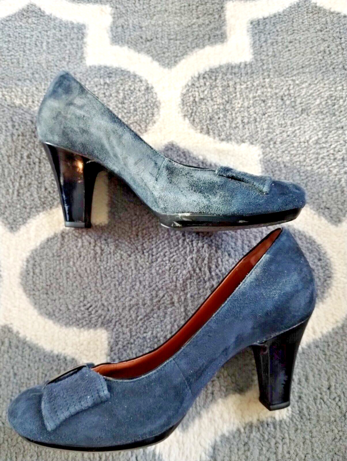 Clark's Artisan Blue Suede Bow Heels - image 8