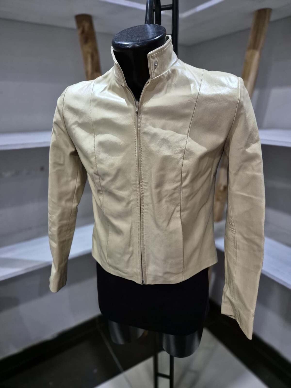 Genuine leather casual jacket women beige size 42 XYR540L