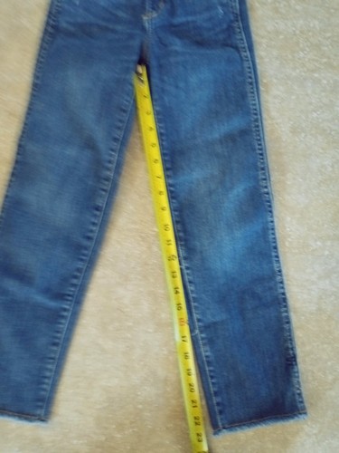 Size 10 New Tag Old Navy Girl's Straight Medium Wash Jeans Frayed - Picture 3 of 7