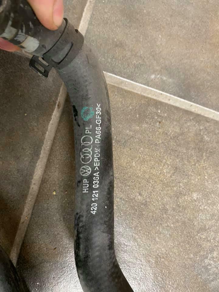 420 121 036a hose for audi r8,