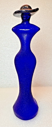KOSTA BODA CAT WALK FIGURINE-MADAME BLUE TIGHT-SIGNED KJELL ENGMAN-XLNT - Picture 3 of 6