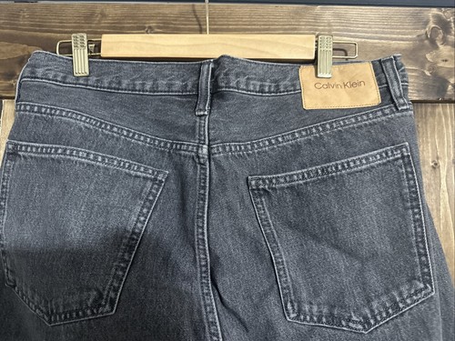 NWOT Calvin Klein Mens Standard Straight fit Denim Jeans 34/30 Faded Black Solid - Picture 11 of 16