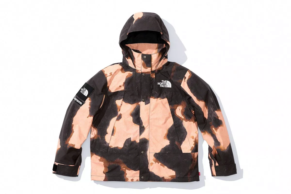 Supreme®/The North Face® Bleached Denim Print Mountain Jacket with stiker  sz M