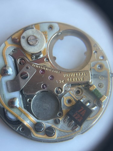 Universal Geneve Cal 1.74 for Parts - Picture 2 of 4