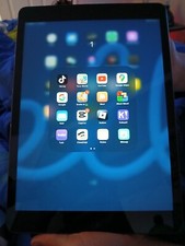 Apple iPad 9th Generation tik tok installed