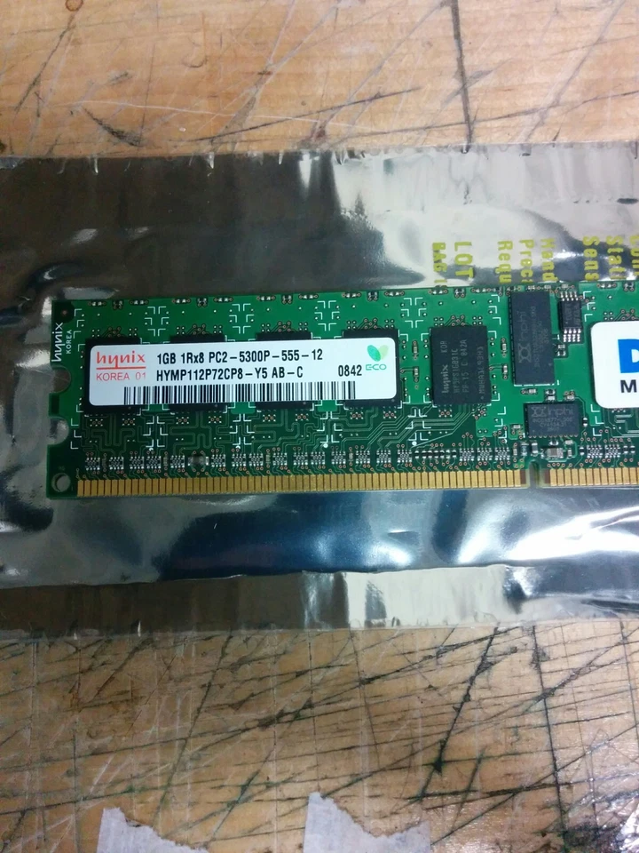 HYMP112P72CP8-Y5 Hynix 1GB DDR2 Registered ECC PC2-5300 667Mhz 1Rx8 Memory - Image 2 of 4