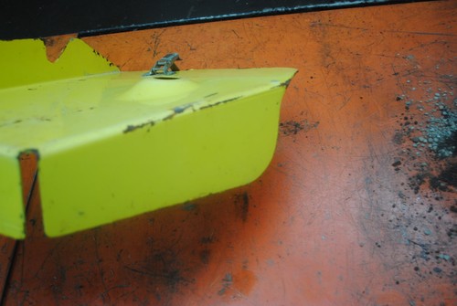 John Deere 770 60 Inch Mower Deck Right Side RH Spindle Cover 670 - Picture 5 of 5