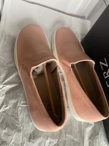naturalizer comfort shoes