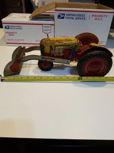 VINTAGE MARX USA  METAL TRACTOR  W/ Bucket WORKS TIN TOY 394-E