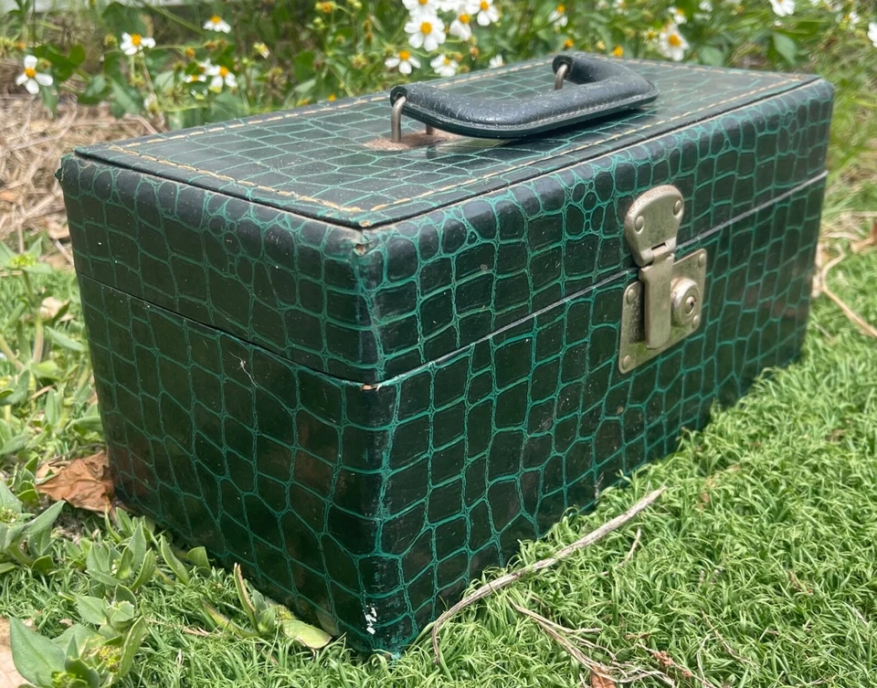 Estojo de viagem vintage 8 faixas década de 1970 jacaré verde suporte 15 fitas incluídas - Imagem 3 de 4