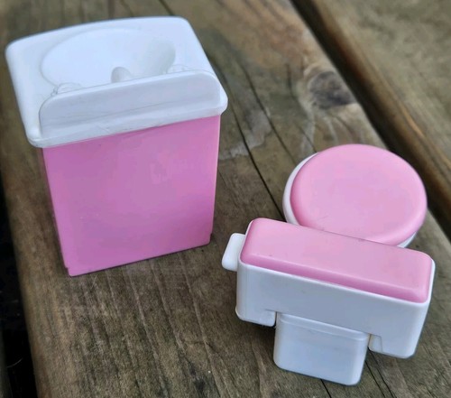 Loving Family Dollhouse Bathroom Lot Pink Vanity Sink & Toilet Vtg - Picture 5 of 6