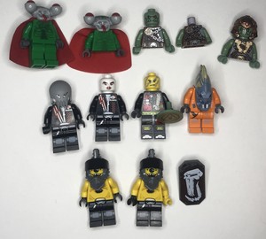 lego space police aliens