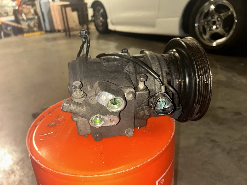 Compresor de aire acondicionado 2g DSM 95-99 Mitsubishi Eclipse 420a Foto 2 de 3