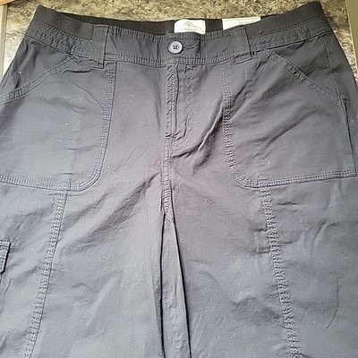 St. John's Bay Ladies Bermuda Shorts 11'' (Size 10) Black 