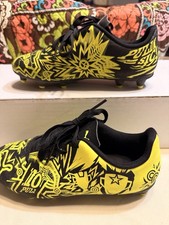 Puma Boys, Yellow And Black Size 2  Football Cleats