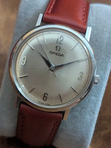 NEAR MINT VINTAGE SILVER DIAL OMEGA CAL. 601, REF# 131.019-SP MEN'S WATCH