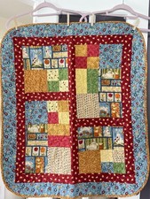 Vintage Handmade Baby/Child Quilt Patchwork Bunny Floral 37 x 32