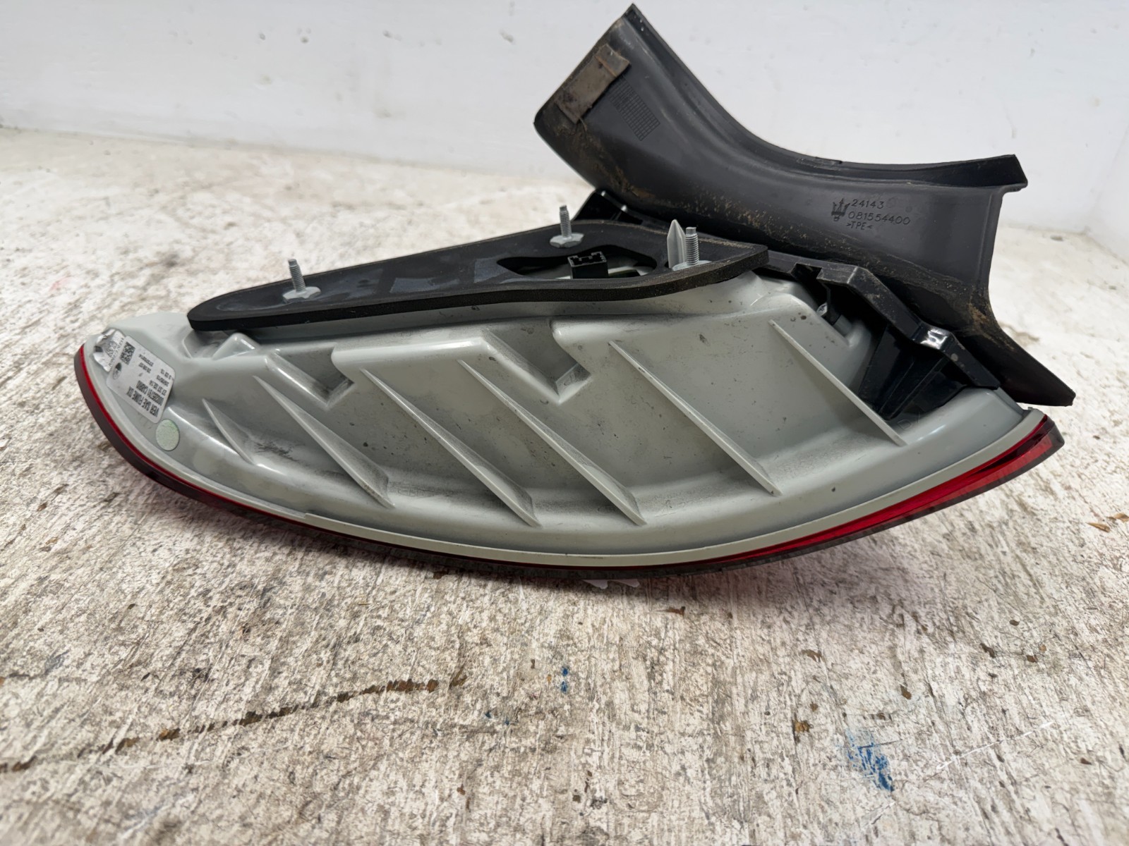 14 MASERATI GRAN TURISMO SPORT M145 OEM RIGHT REAR TAILLIGHT 285791 10-19
