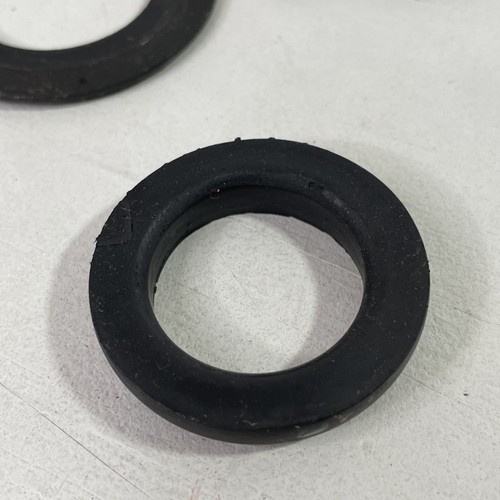 Singer Touch Sew Zig Zag 756 Drive Motor Mount Bracket And Bushing Replacement - Picture 3 of 9