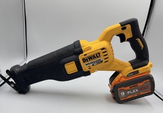 DEWALT DCS389 BRUSHLESS RECIPROCATING SAW WITH 9AH 60V FLEX VOLT BATTERY