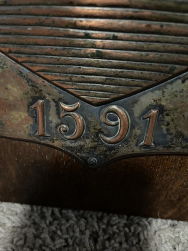 Plaque murale vintage en cuivre avec armoiries royales 1905 Fisher & Ludlow Ltd - Photo 6/14