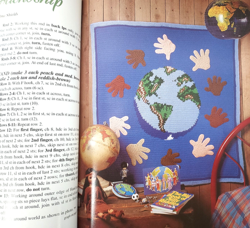 Crochet Private Collection ©1999 The Needlecraft Shop Donna Robertson Ed Pattern - Picture 8 of 12
