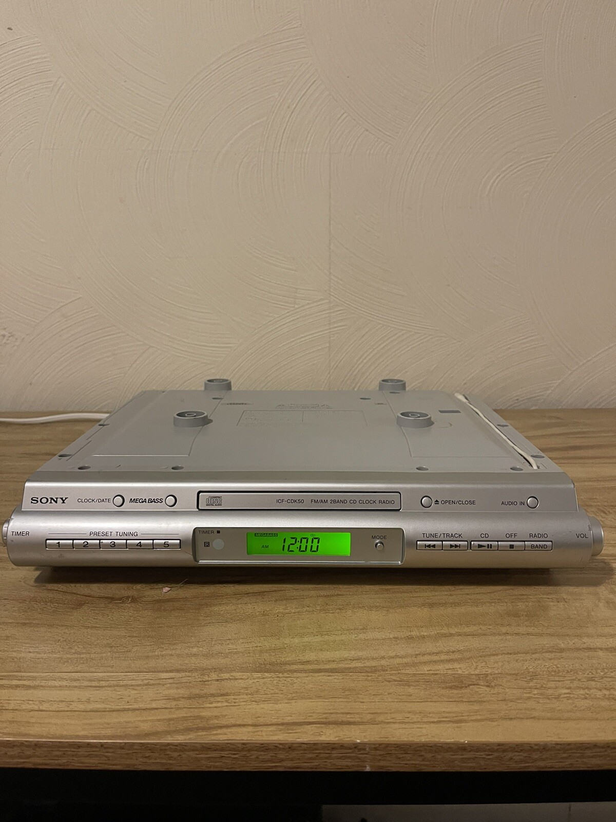 Sony Under Cabinet Counter Mega Bass Radio AM/FM CD Player Clock ICF-CDK50