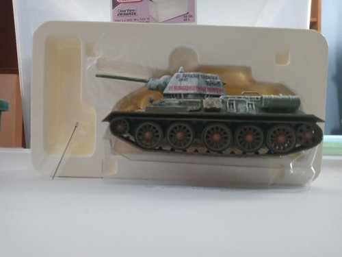 Corgi #CC51602 Soviet T-34/76 Medium Tank-112th Tank Brig,Operation Barbarossa - Picture 2 of 18