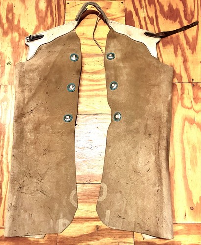 ANTIQUE VINTAGE WILD WESTERN COWBOY CHAPS BATWING LEATHER CONCHO ORIGINAL