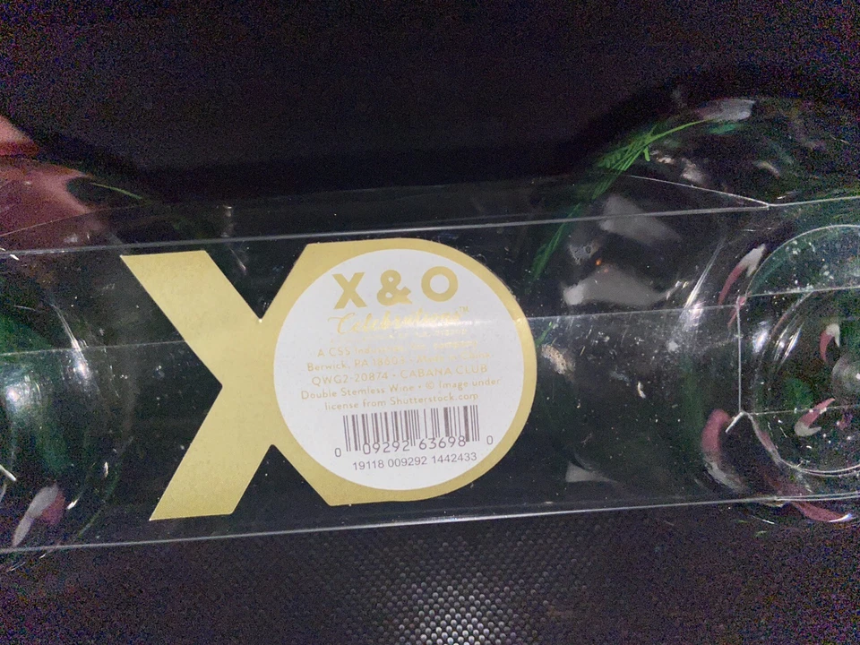 X&O celebraciones Una colección de C.R. Gibson vajilla acrílica duradera Foto 3 de 4