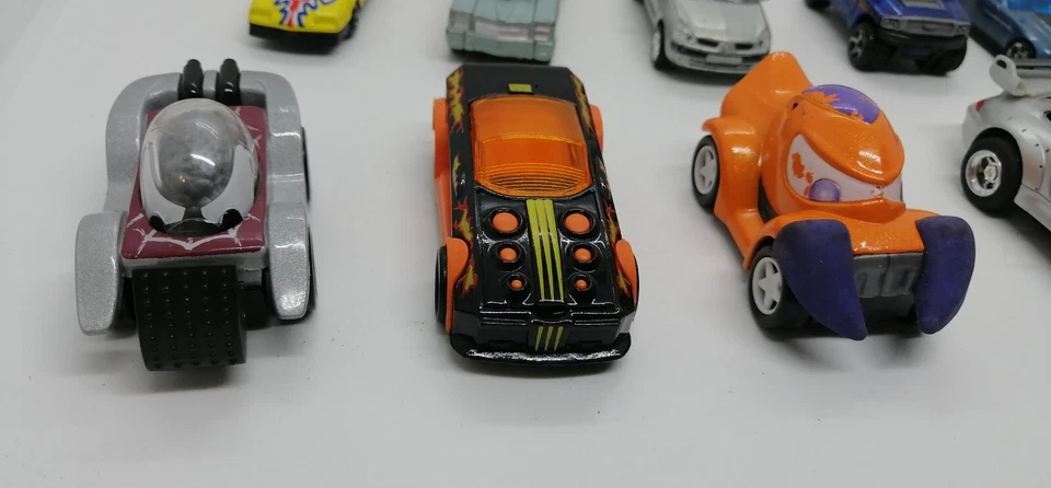 16 Vintage Job Lot diecast cars toys Mattel, Norev Majorette, hot wheels slotcar - Image 2 of 4