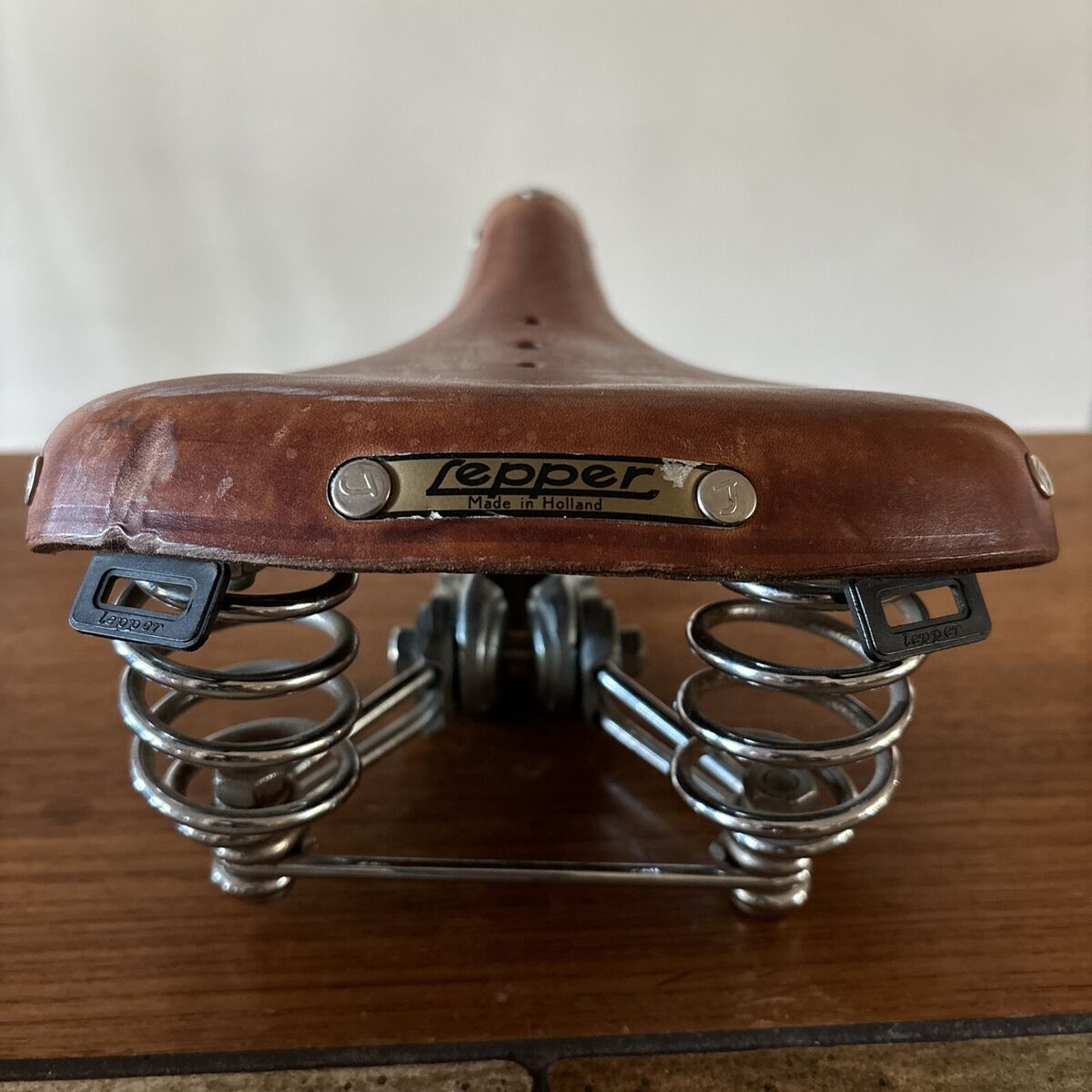 Lepper Genuine Leather Saddle Made in Holland Bicycle Seat Lepper Genuine Leather Saddle Made in Holland Bicycle Seat