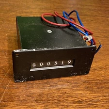 DURANT Analog Counter 6-YE-40724-400-ERU Used Resetable Vintage w Instructions