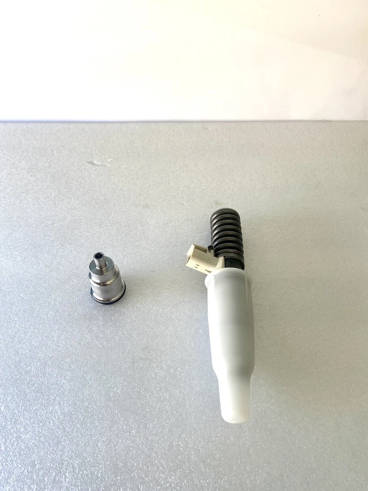 Fuel Injector for Volvo or Mack D13 MP8 engine US14 P/N 22479124 injector Sleeve - Image 4 of 4