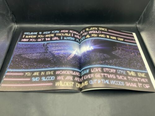 Offizielles Taylor Swift 1989 Konzert Welttournee VIP Paket mit Lithographien & Buch - Bild 17 von 24