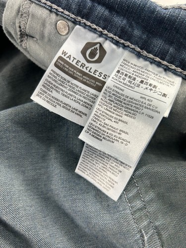 Levis Mens 559 Blue Jeans Size W52 L32 Stretch Relaxed Straight Medium Wash - Picture 7 of 9