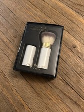 ISAAC MIZRAHI NEW YORK RETRACTABLE POWDER BRUSH Cosmetics BRAND NEW IN BOX