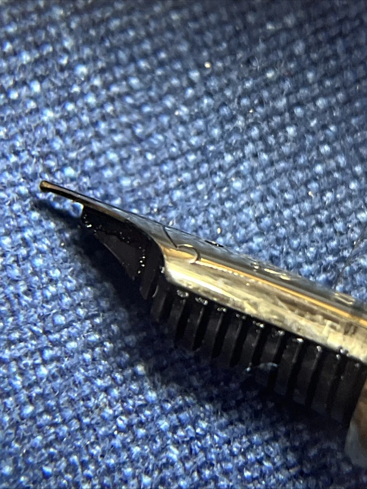 Pluma Estilográfica Sailor Negra Plumín F TIGP Usada Foto 3 de 4