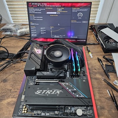 ASUS - ROG Strix B850-F GAMING WIFI (Socket AM5) AMD B850 ATX DDR5 Wi-Fi