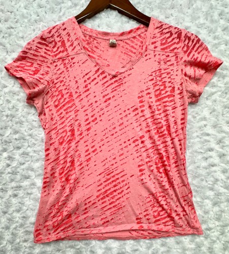Under Armour Shirt Womens Medium Pink UA Tech Twist V-Neck Loose Fit Heat Gear - Picture 1 of 5