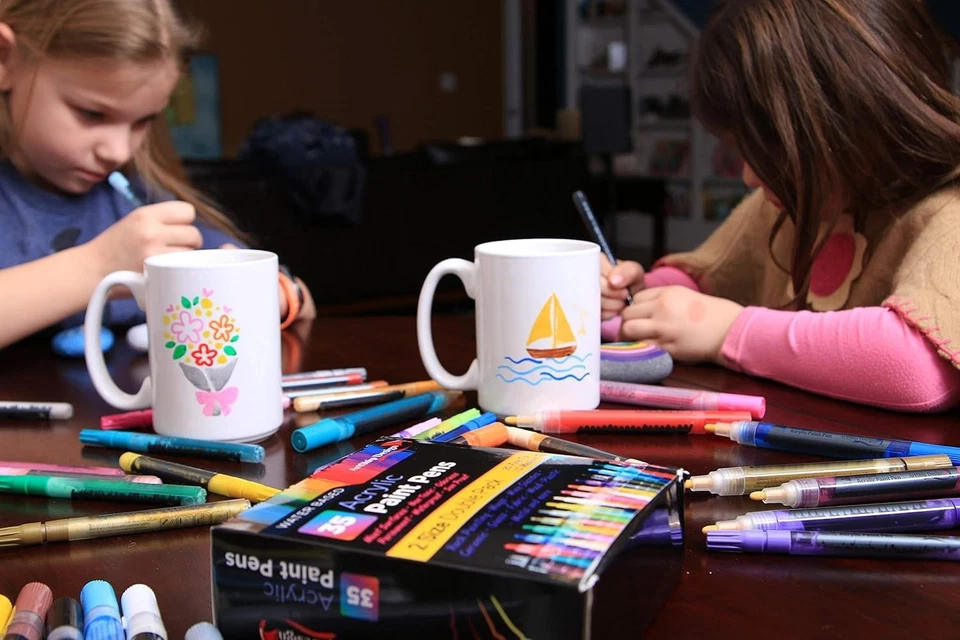 24 Non-Toxic Glitter Paint Pens - Extra Fine & Medium Tips for Versatile Art - Image 4 of 4