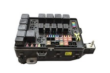 14-17 Maserati Ghibli M157 Engine Fuse Box Battery Relay Assembly 670008649 OEM