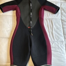 Jobe Full Body Wetsuit Size 11-12 Black Maroon Burgundy