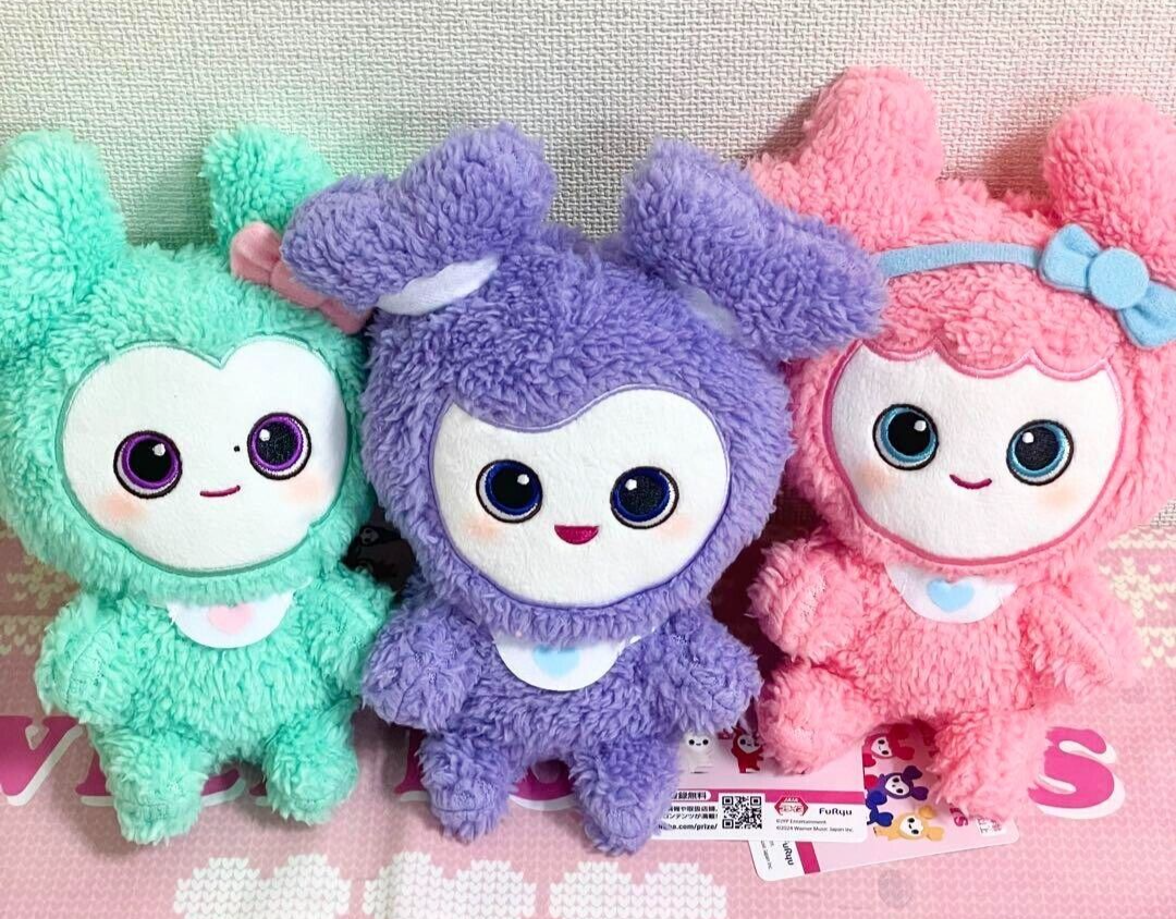 TWICE LOVELY PLUSH BABY ver. ナヨン サナ TWICE 2024 9TH ANNIVERSARY HOME9ROUND POP-UP MD- LOVELY