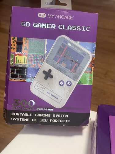 MY ARCADE GO GAMER CLASSIC PORTABLE GAMING SYSTEM 300 GAMES-GAMEBOY