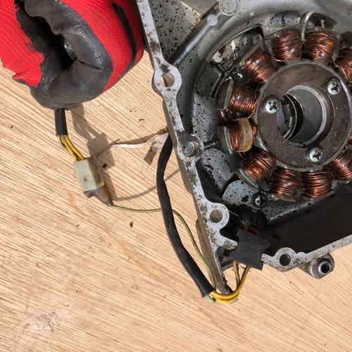 KAWASAKI Z200 ALTERNATOR CASING Z200 GENERATOR COVER CASE KZ200 STATOR WINDINGS - Picture 11 of 11
