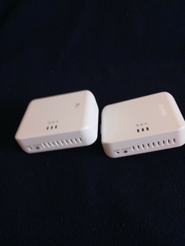 Zyxel HD Powerline Ethernet Adapter Pla4205 500 Mbps Set Of Two - 第 3/10 張圖片