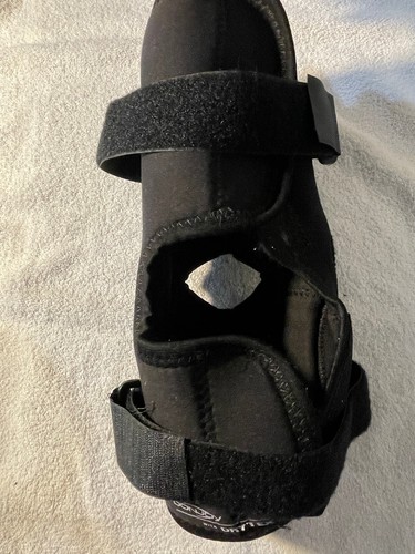 Donjoy with Drytex Knee Brace Black Small No Hinge Wraparound - Picture 3 of 7